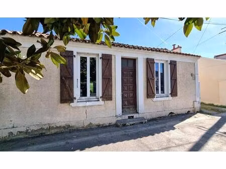 maison lucon 4 pièce(s) 118 m2