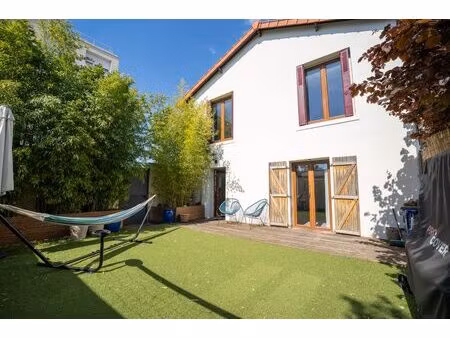 charmante maison de ville avec jardin