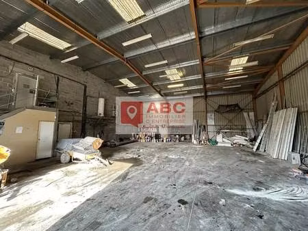 vente local d'activités 500 m²