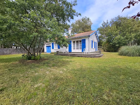 maison d'habitation sur terrain de 1027m2