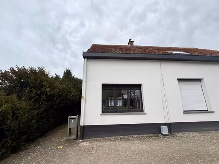 appartement te huur in zoersel met 1 slaapkamer