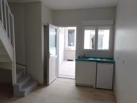 appartement à louer 2 pièces 25.07 m² - le blanc (36) - 325€