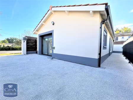 maison à louer 3 pièces 64.12 m² - coutras (33) - 900€