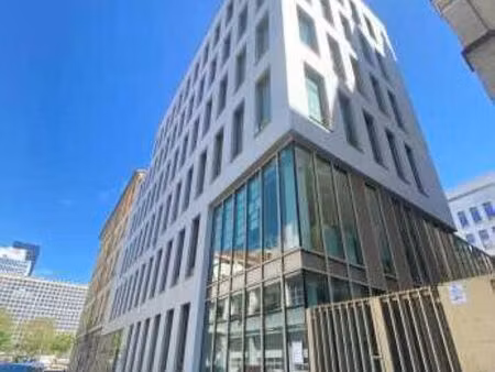 location local professionnel 303m² lyon 3ème