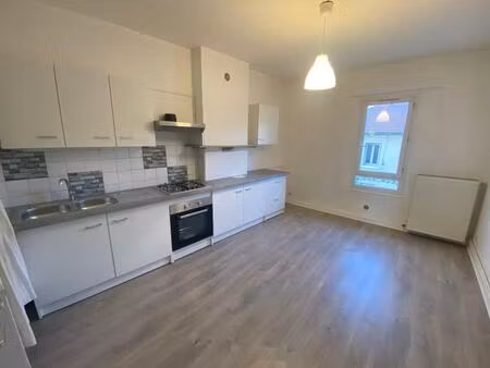 location appartement 3 pièces 76m² montrond les bains 42210