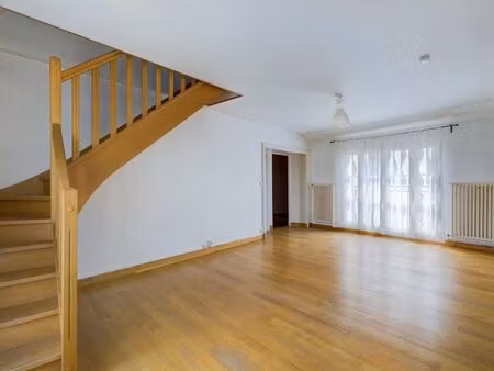 « john » appartement se situant à nogent-sur-seine