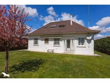 vente maison 4 pièces 117 m² à saint-seurin-sur-l'isle (33660)  179 600 €