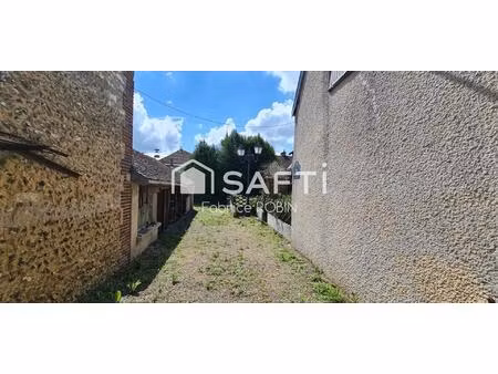 maison familiale et son jardin  au calme