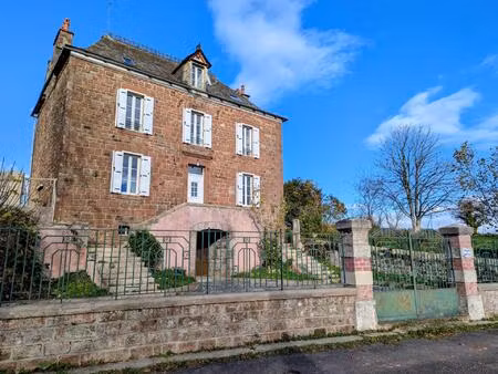 maison de maître avec une vue dégagée