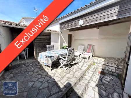 maison à vendre 3 pièces 57 m² - loix (17) - 500 000€