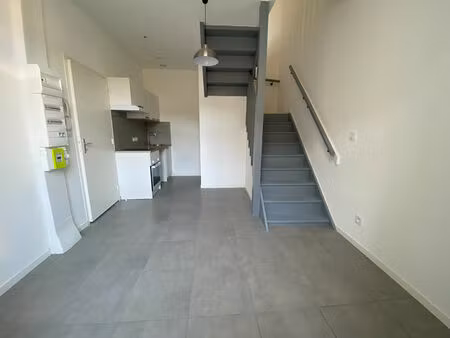 location appartement 2 pièces  29.00m²  bram