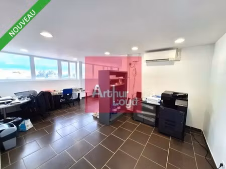 location bureaux 87 m²