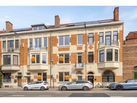 gerenoveerd herenhuis met authentieke charme in kessel-lo