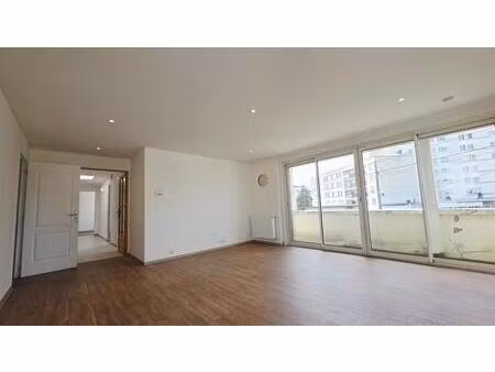 bourges appartement 88m² 3 chambres balcon parking