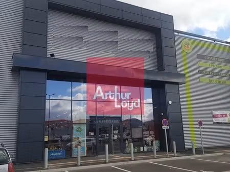 location commerce clermont ferrand 63000 1238m²