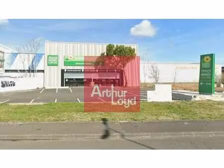 location commerce clermont ferrand 63100 640m²