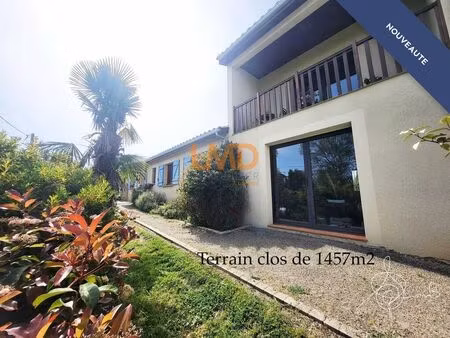 beaumont de lomagne  maison t5  terrain clos 1457m2. aucun trava