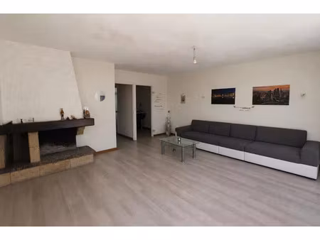 vente maison 4 pièces 105 m² à saint-estephe (33180)  199 000 €