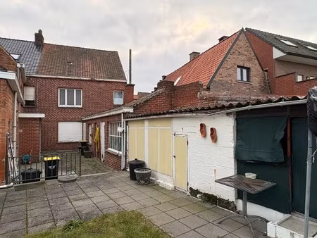 huis te koop in oostrozebeke met 3 slaapkamers