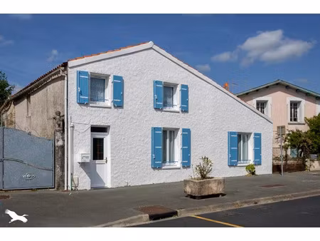 vente maison 6 pièces 98 m² à saint-laurent-de-la-pree (17450)  199 899 €