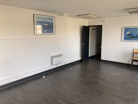 location local professionnel 117m² anglet 64600