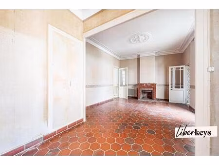 grande maison familiale à rénover en plein centre de la tremblade