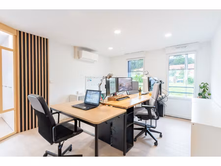 location local professionnel 41m² anglet 64600