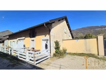 maison de village t2 bis