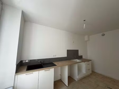 location maison 100m² seillons source d argens 83470