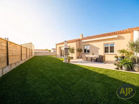 vente maison 4 pièces 97 m² à rocheserviere (85620)  243 990 €