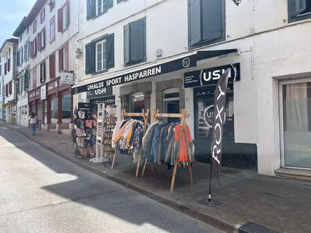 vente murs  70.46m²  hasparren