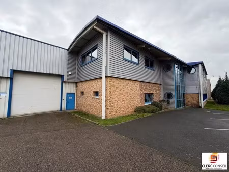 location local d’activités louviers 27400 3105m²
