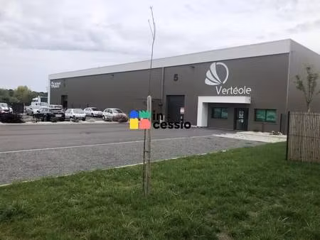 location local d’activités spay 72700 385m²