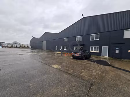 location entrepôt le mesnil amelot 77990 5500m²
