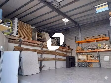 location local d’activités saint herblain 44800 250m²