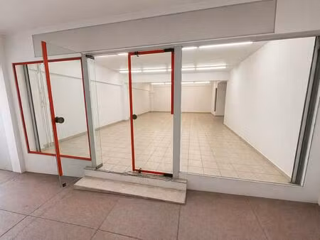 local / garage en centre-ville - saint raphael -