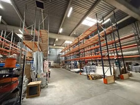 location local d’activités louvres 95380 800m²