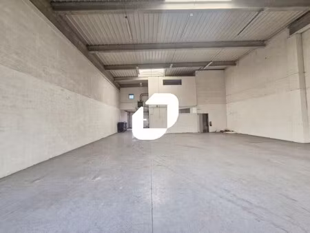 location local d’activités champs sur marne 77420 407m²