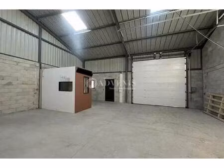 location entrepôt armissan 11110 120m²