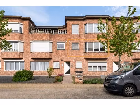 appartement te koop in stabroek met 2 slaapkamers