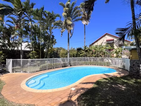 achat maison 18 pièces 367m² st louis 97421