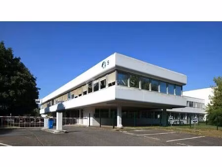 location entrepôt tremblay en france 93290 19290m²