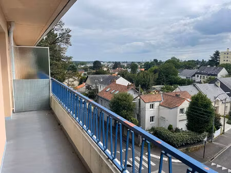 appartement 4 pieces rond point de paris - croissant
