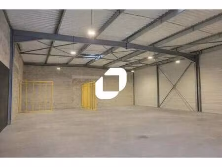 location local d’activités la chevroliere 44118 375m²