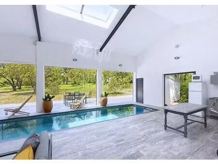 hôtel de 8 chambres luxe en vente régusse  provence-alpes-côte d'azur