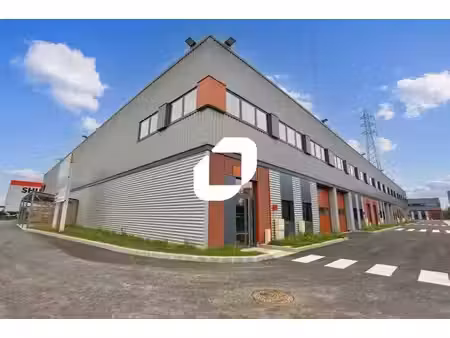 location local d’activités 371m² à 4824m²