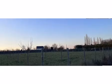 vente commerce 8360 m² sainte-catherine-de-fierbois (37800)