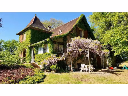 vente maison 7 pièces à figeac (46100)  337 600 €
