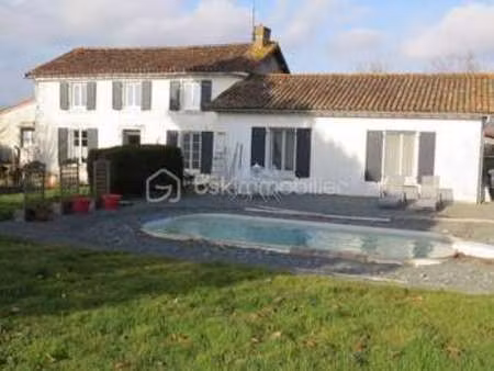 vente maison piscine à vouhé (79310) : à vendre piscine / 148m² vouhé