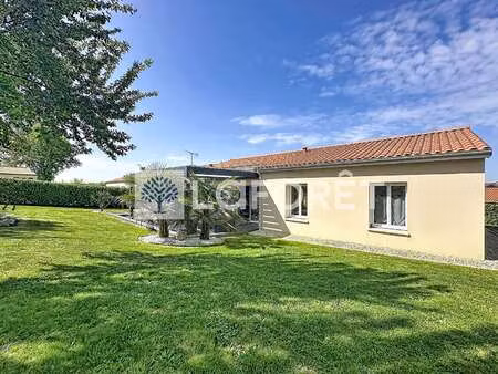 vente maison à moncoutant-sur-sèvre (79320) : à vendre / 90m² moncoutant-sur-sèvre